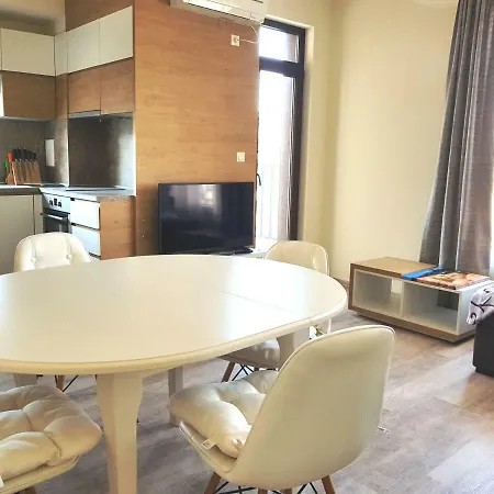 Burgas Apartment アパート
