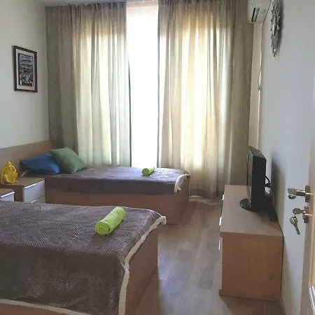 Burgas Apartment アパート